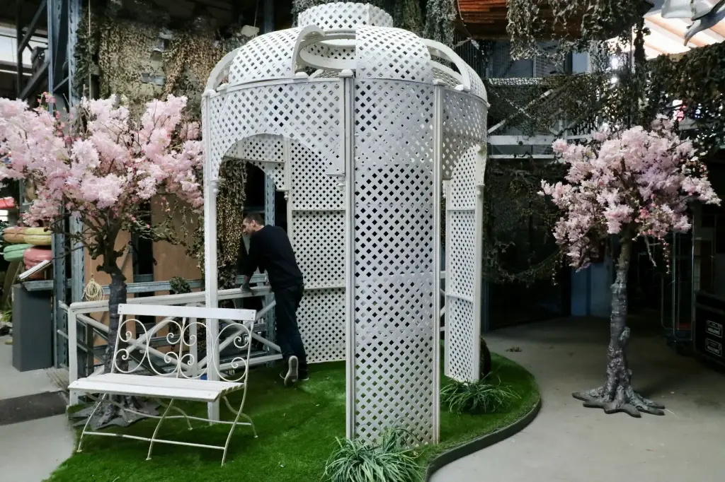 Pavilion Trellis White 3m25