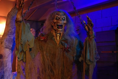 Zombie   hanging in Chains