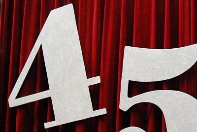 Cipher   "4"   in  Glitter