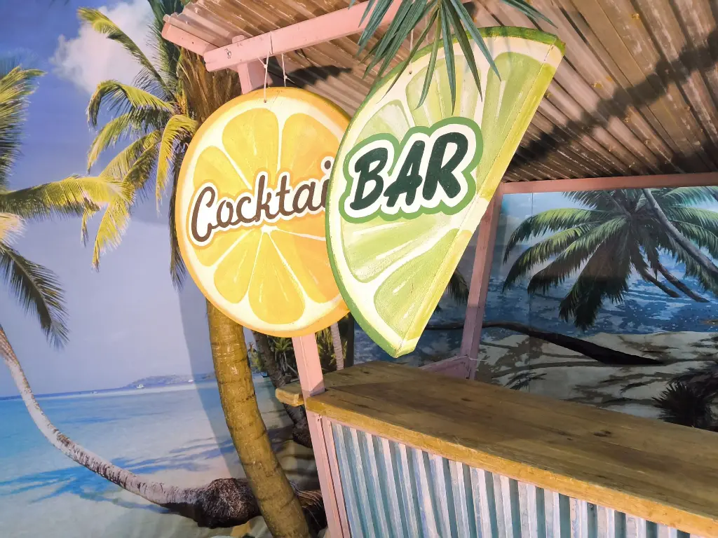 Lime Half a Slice   "BAR"