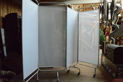 Screen , Hospital- ,  on wheels