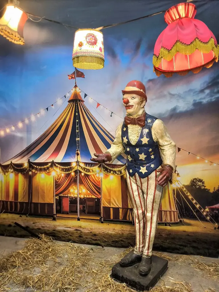 Clown    "mr America"