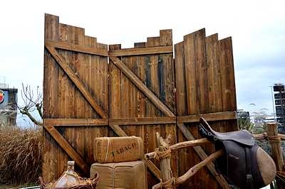 Screen Wooden, Brown, a pc.