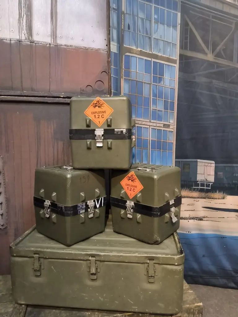 Army Box  Explosive  Set of 3  
