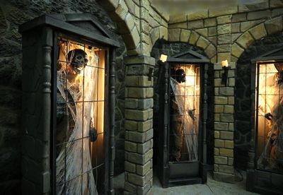 Animatronic Corpse in Tomb