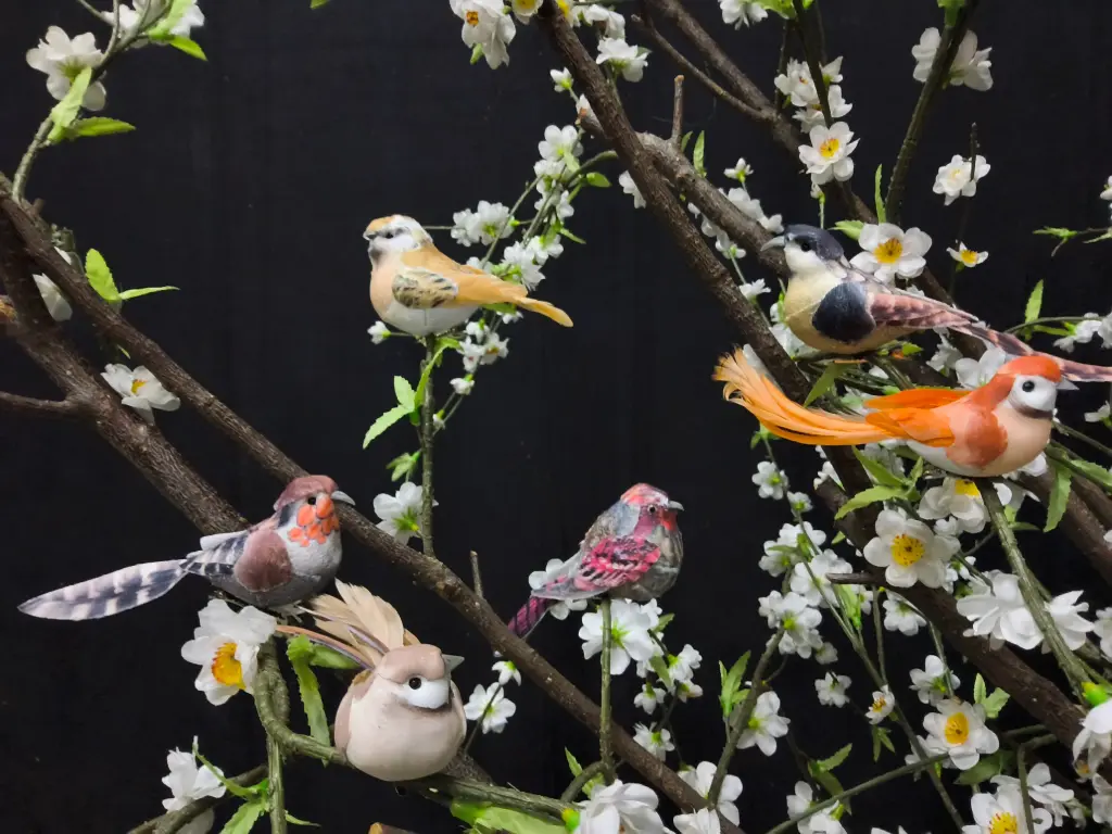 verkoop 4 vogels op een clip, oranje, roze, bruin of rood