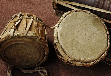 Drums, Tribal twee kleine aten.