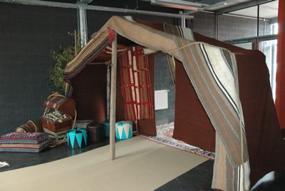 Nomadic tent (brown)