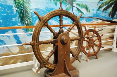 Steering-wheel, Helm L (on a feet)