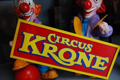 Panel Circus Krone