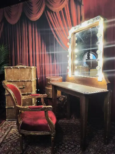 Make-up Table 220v Wooden