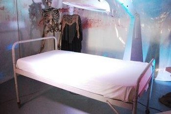 Hospital Bed   (on wheels)