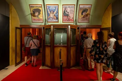 Cinema, Theatre, Entrance