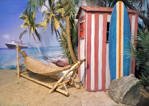 Hammock   in   Bamboo