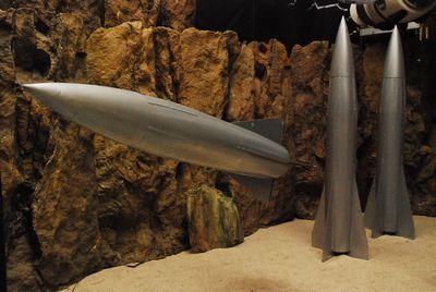 Rocket, Silver (Standing or to hang up)