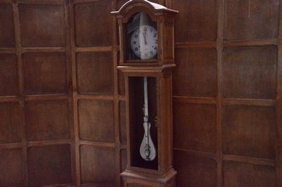 Stand-Clock  Light Oak 