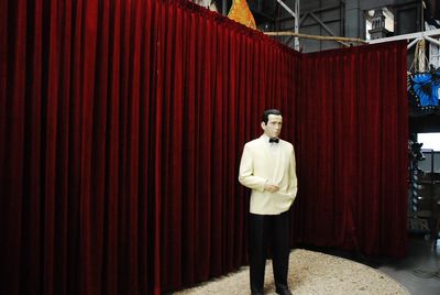 Curtain on bar, red velours , a pc. (post sep.)