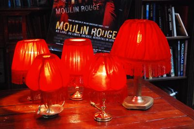 Small Tablelamp Red    220v
