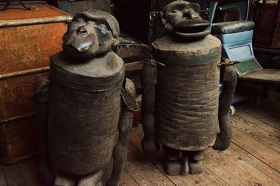 African drum, wth. Monkey / Lid
