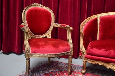 Classical Chair, red velours