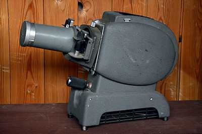 Dia Projector