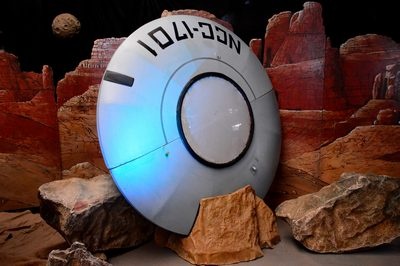 Rock    to place the UFO upon