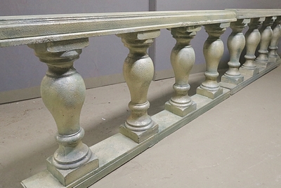 Balustrade, Golden one piece