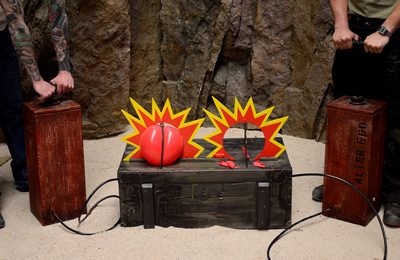 Game, Dynamite-Explosion