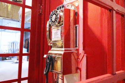 Telephone in Chrome