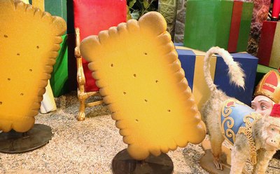 Candy  Bisquit   /   Cookie