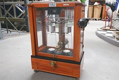 Chemical Balance   Glass Cased