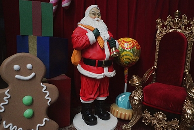 Santa Claus  Statue   1m83