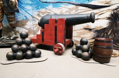 Cannon Balls   a pile of -