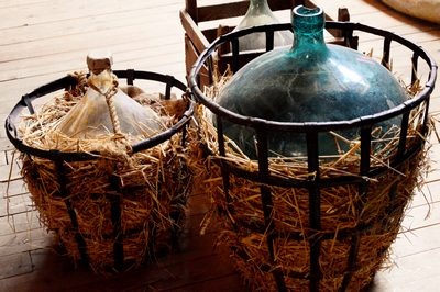 Damme Jean, Large Bottle in a Basket