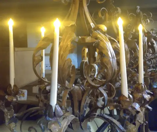 Candle Slender  (  2 Batteries   AAA )