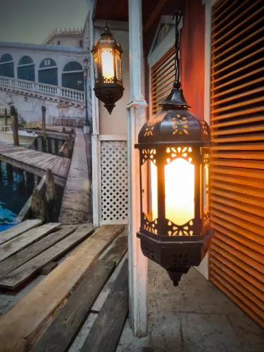 Oriental Lantern 220v