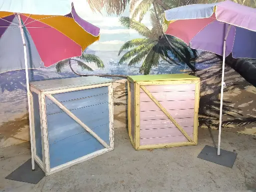 Wooden Bar   Bright Coloured 