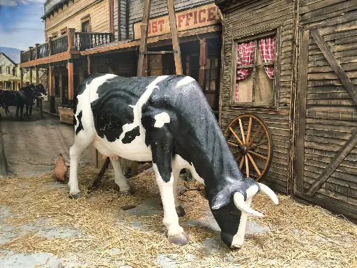 Cow   Grazing   life-size    black/white