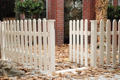 Picket Fence    Gate for Fence  White 