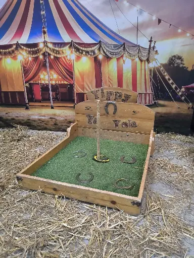 Game     Horseshoe Pitching