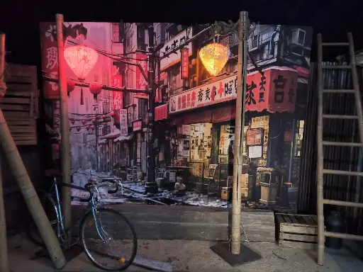 Lampion on post . 220v