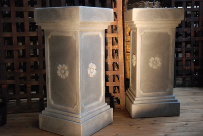 Pedestal   Grey  Stone 