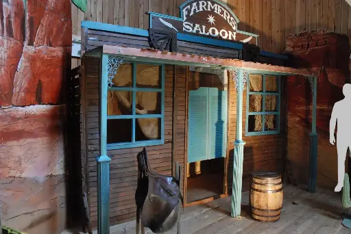 Saloon Farmers