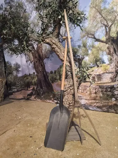Spade/Shovel for Coal