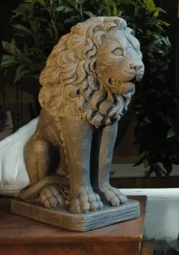 Statue Lion   Grey-Stone